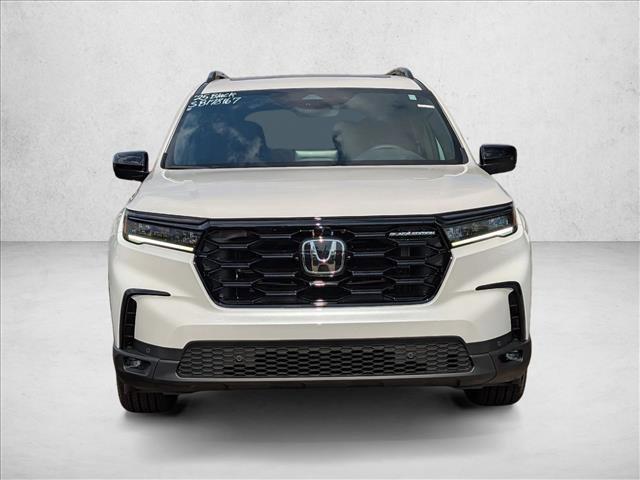 new 2025 Honda Pilot car, priced at $56,530