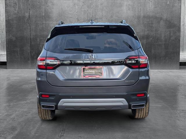 new 2025 Honda Pilot car, priced at $48,950