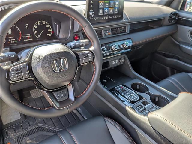 new 2025 Honda Pilot car, priced at $50,895