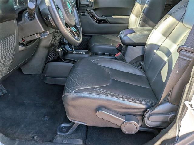 used 2015 Jeep Wrangler Unlimited car, priced at $20,998