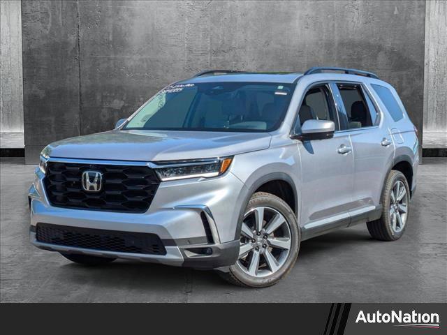 new 2025 Honda Pilot car, priced at $54,530