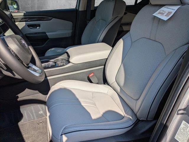 new 2025 Honda Pilot car, priced at $54,530