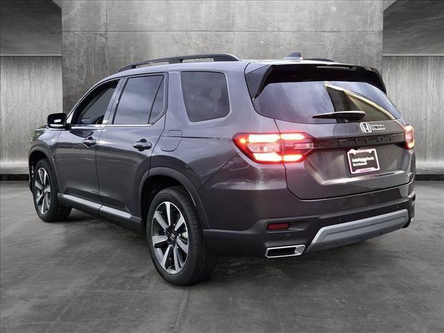 new 2025 Honda Pilot car, priced at $49,625