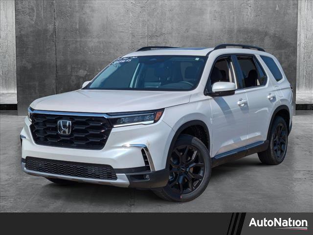 new 2025 Honda Pilot car, priced at $53,405