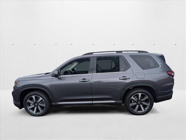 new 2025 Honda Pilot car, priced at $51,050
