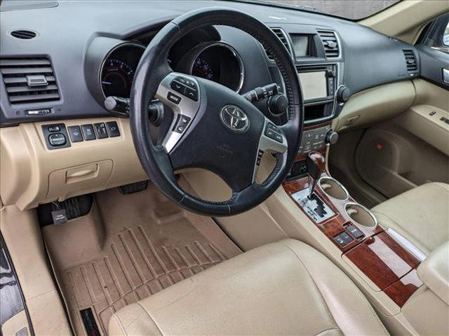 used 2013 Toyota Highlander car, priced at $7,637