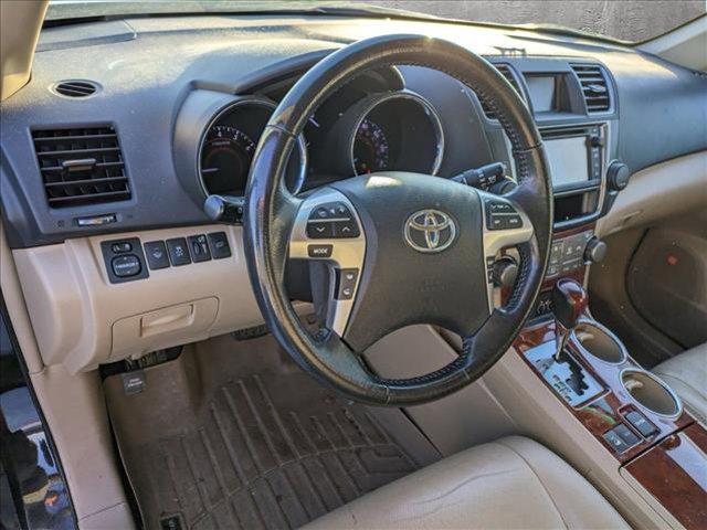 used 2013 Toyota Highlander car, priced at $8,987