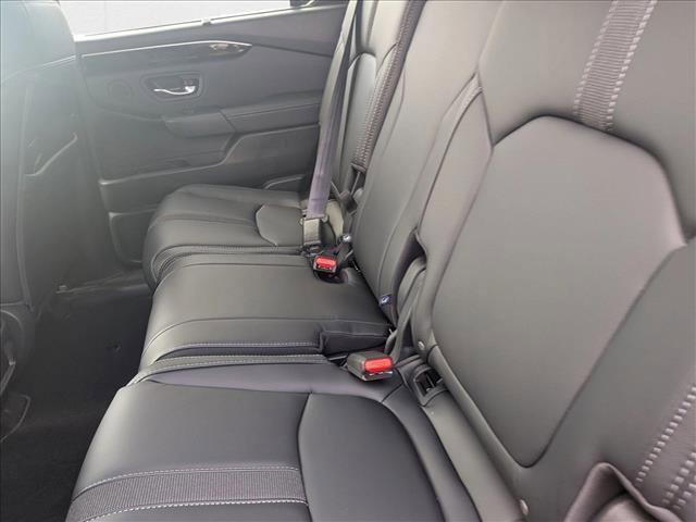 new 2025 Honda Pilot car, priced at $51,550