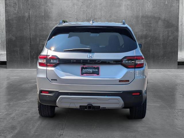 new 2025 Honda Pilot car, priced at $50,850