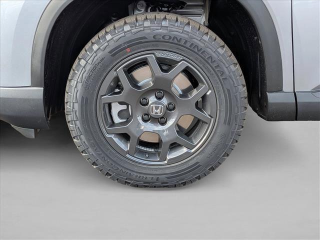 new 2025 Honda Pilot car, priced at $50,895