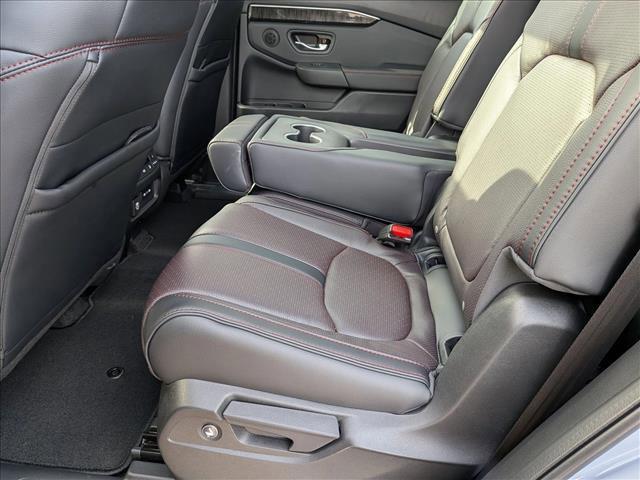 new 2025 Honda Pilot car, priced at $56,530