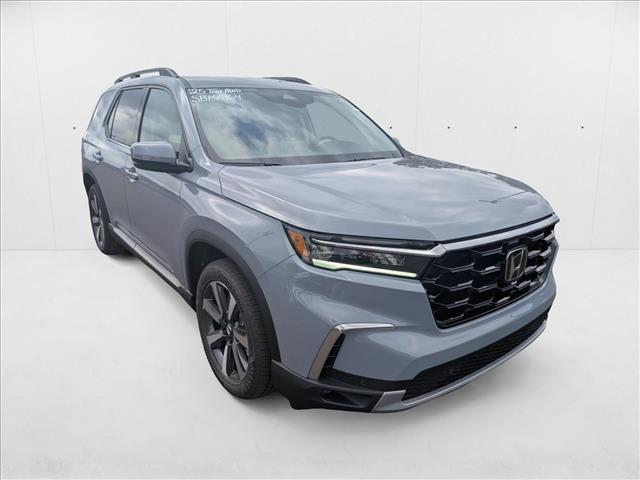 new 2025 Honda Pilot car, priced at $52,280