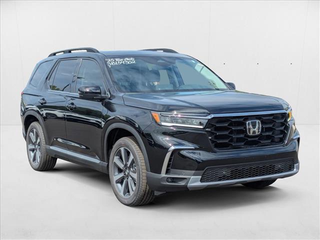 new 2025 Honda Pilot car, priced at $51,050