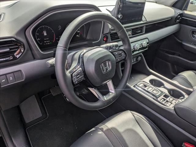 new 2025 Honda Pilot car, priced at $51,050