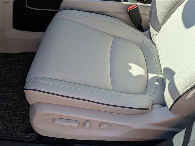 new 2026 Honda Odyssey car, priced at $48,990