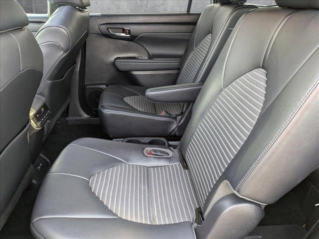 used 2021 Toyota Highlander car, priced at $29,987