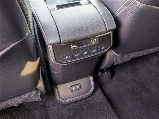 used 2021 Toyota Highlander car, priced at $29,987