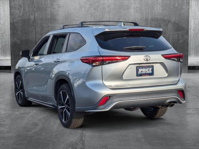 used 2021 Toyota Highlander car, priced at $29,987