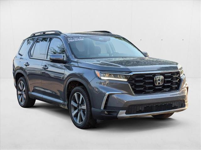 new 2025 Honda Pilot car, priced at $48,950