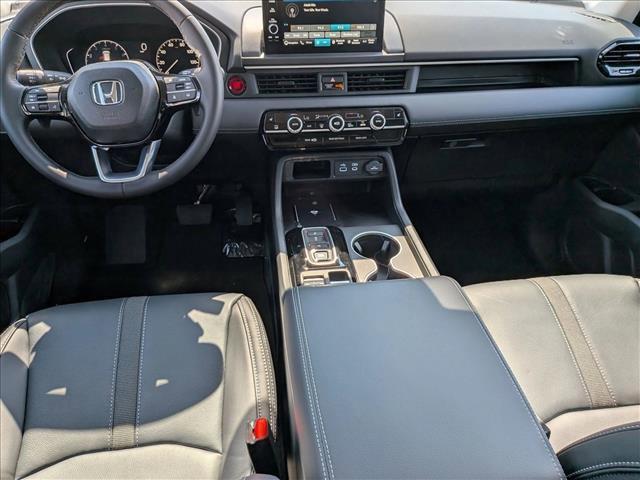 new 2025 Honda Pilot car, priced at $51,095