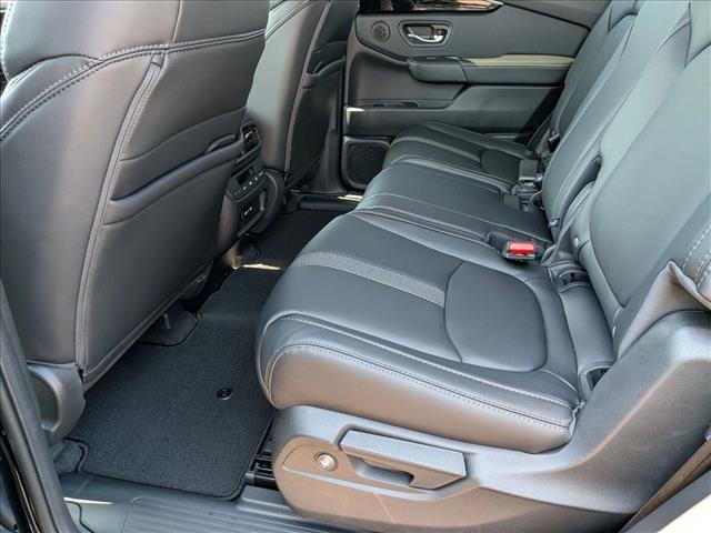 new 2025 Honda Pilot car, priced at $51,095