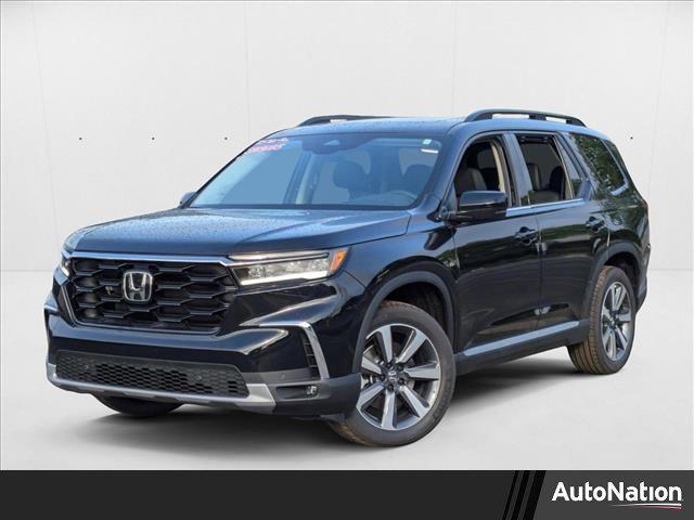 new 2025 Honda Pilot car, priced at $48,950