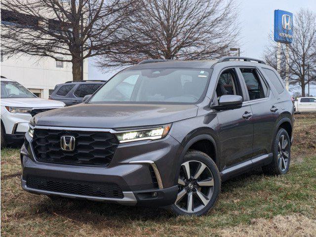 new 2025 Honda Pilot car, priced at $55,205