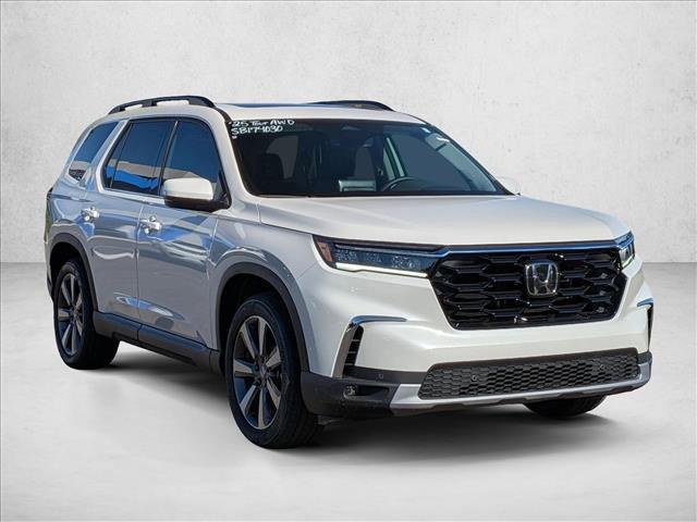 new 2025 Honda Pilot car, priced at $52,280