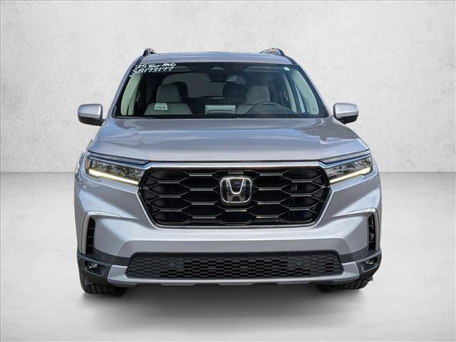new 2025 Honda Pilot car, priced at $51,095