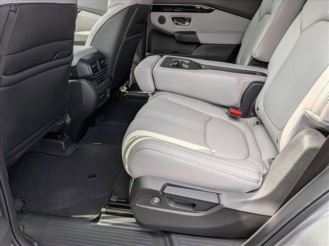 new 2025 Honda Pilot car, priced at $51,095