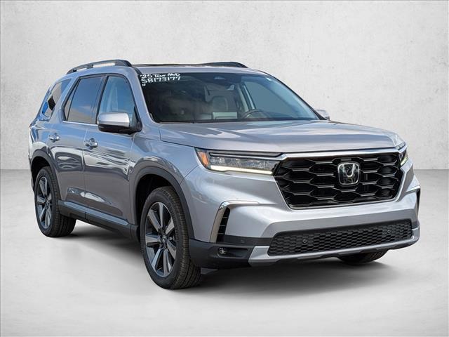 new 2025 Honda Pilot car, priced at $51,095
