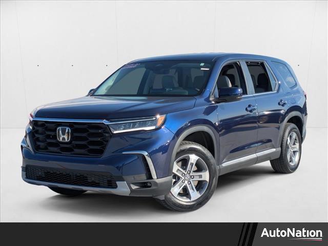 new 2025 Honda Pilot car, priced at $44,950