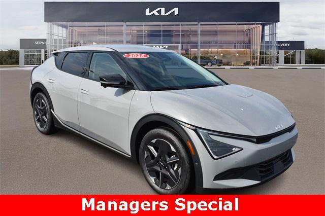 new 2025 Kia EV6 car, priced at $49,662