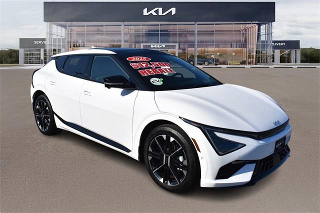 new 2025 Kia EV6 car, priced at $56,732