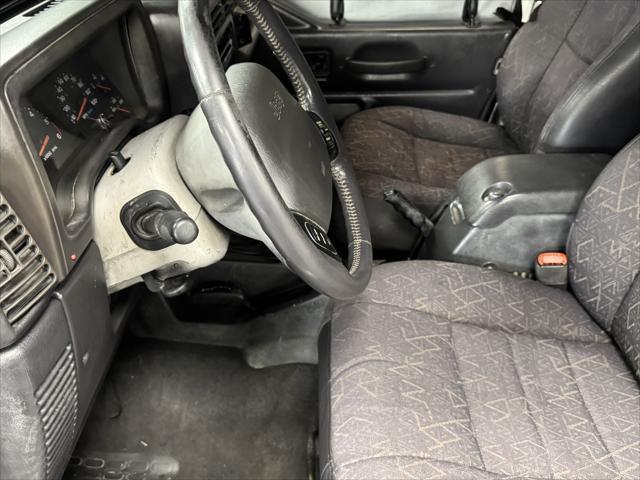 used 2001 Jeep Wrangler car, priced at $10,995