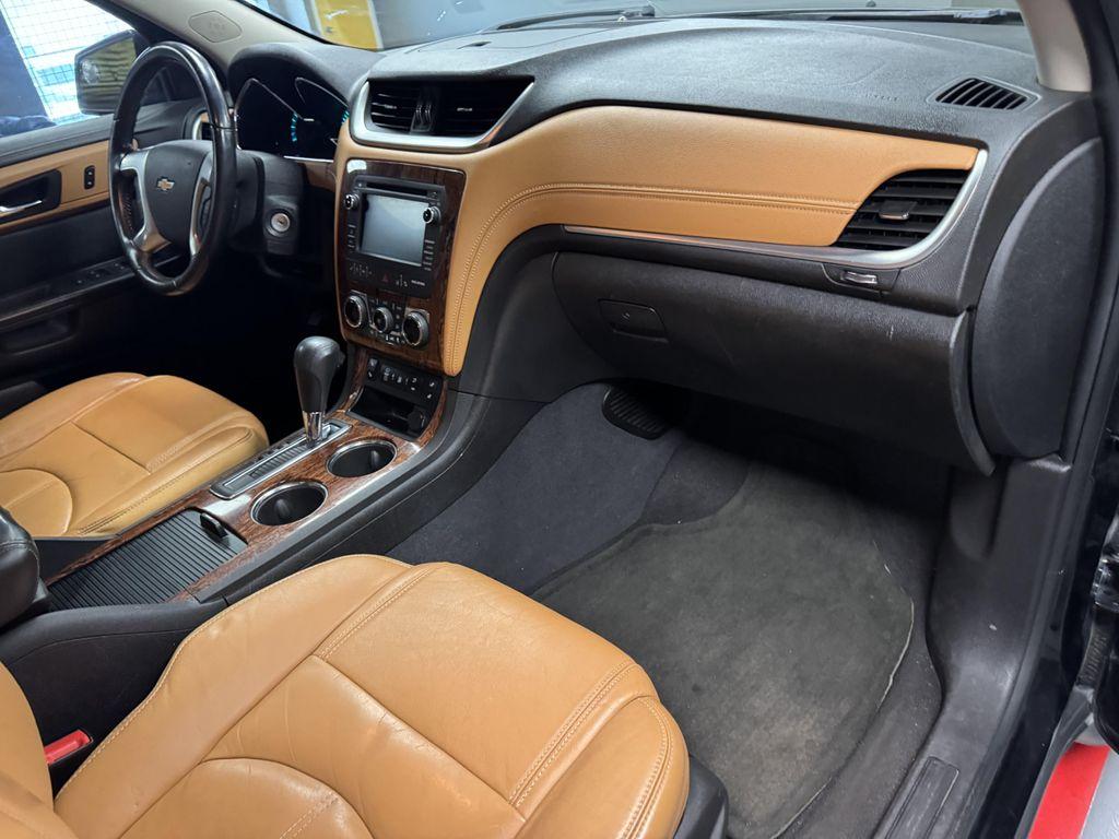 used 2014 Chevrolet Traverse car, priced at $5,995