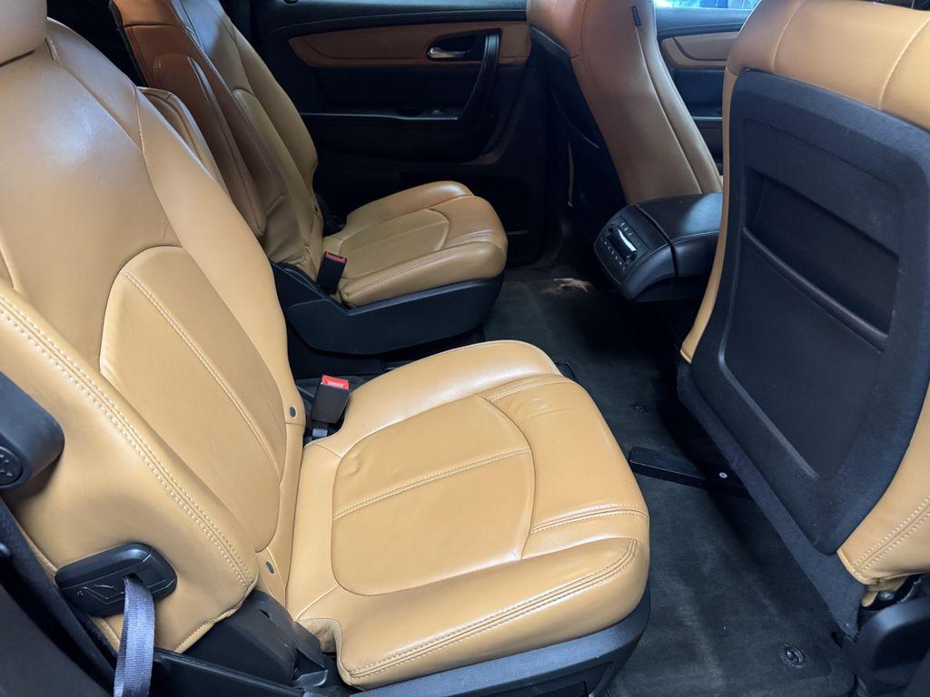 used 2014 Chevrolet Traverse car, priced at $5,995