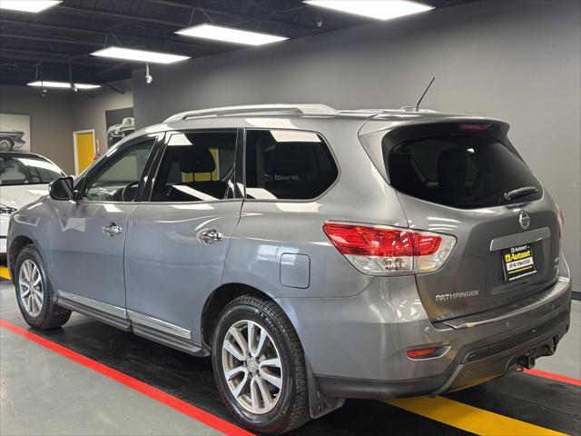used 2015 Nissan Pathfinder car, priced at $10,995