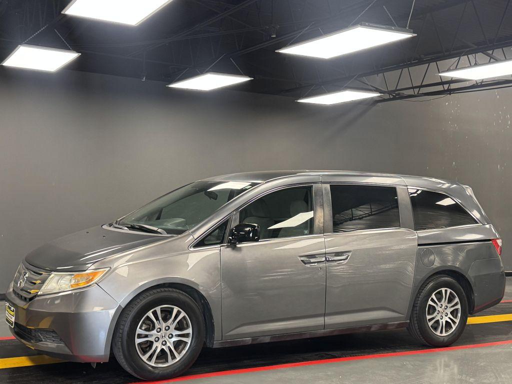 used 2013 Honda Odyssey car, priced at $6,850