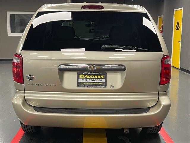 used 2006 Chrysler Town & Country car, priced at $7,590