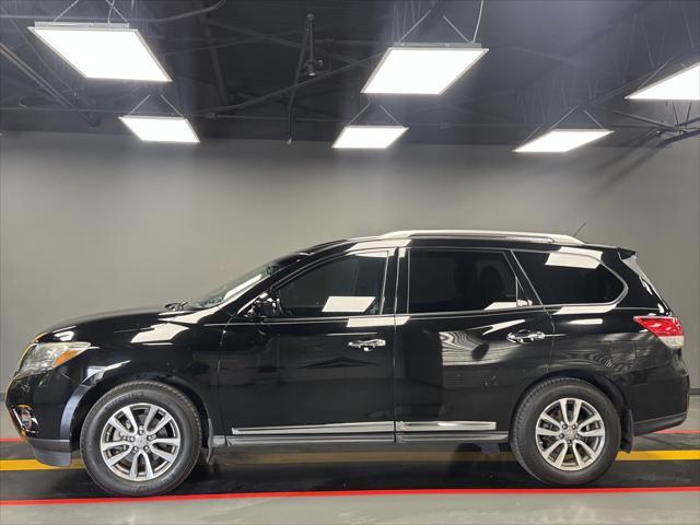 used 2014 Nissan Pathfinder car, priced at $9,999