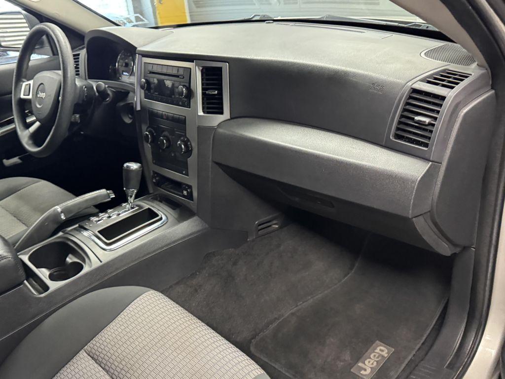 used 2009 Jeep Grand Cherokee car, priced at $7,995