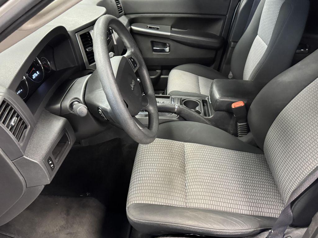 used 2009 Jeep Grand Cherokee car, priced at $7,995