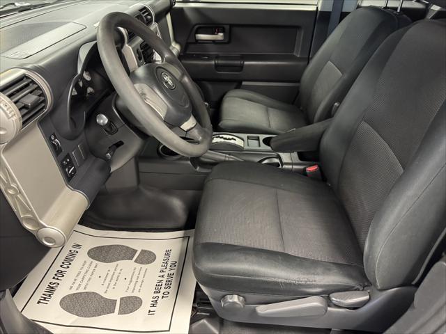 used 2007 Toyota FJ Cruiser car, priced at $9,995
