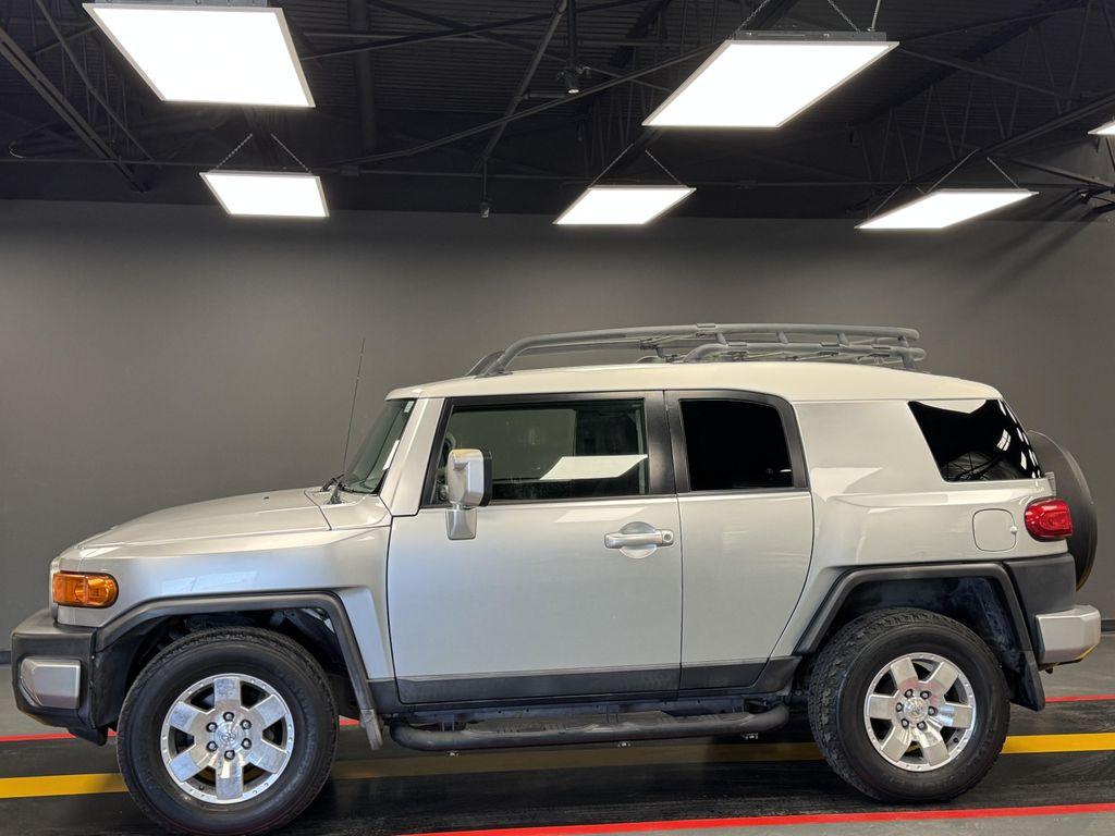 used 2007 Toyota FJ Cruiser car, priced at $9,550