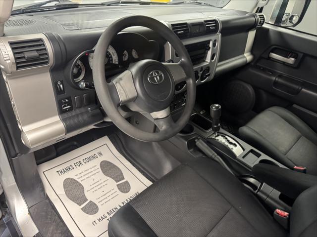 used 2007 Toyota FJ Cruiser car, priced at $9,995