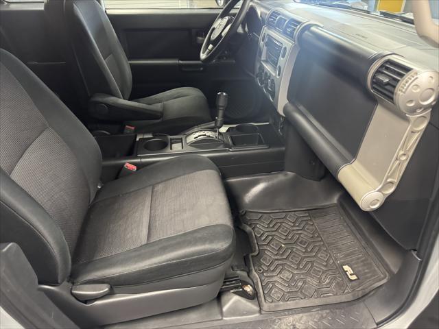 used 2007 Toyota FJ Cruiser car, priced at $9,995