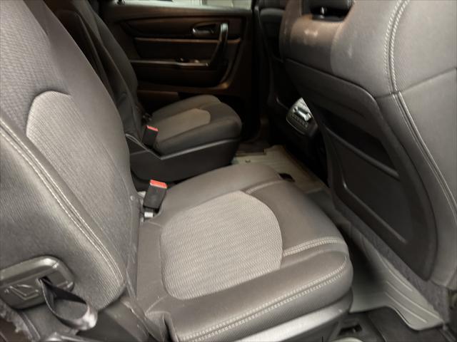 used 2015 Chevrolet Traverse car, priced at $9,850