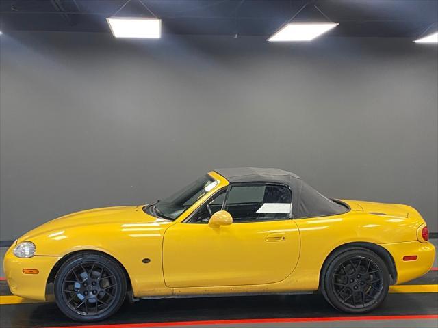 used 2002 Mazda MX-5 Miata car, priced at $5,995