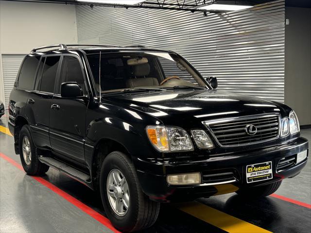 used 2000 Lexus LX 470 car, priced at $9,995